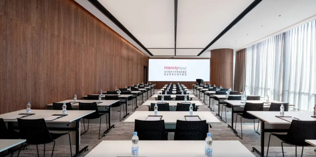 Intercity Hotel Futian Bin He Zhongzhou Bay