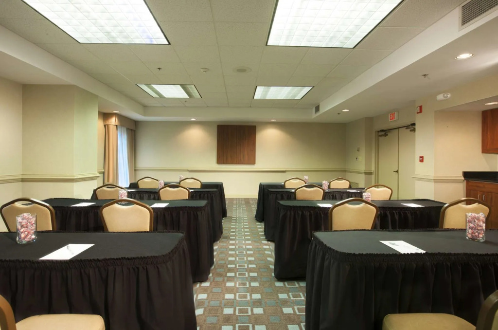 Hampton Inn Pennsville