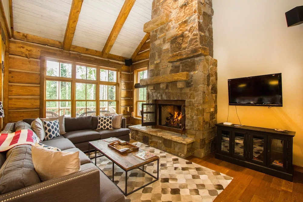 Elkstone Place 1