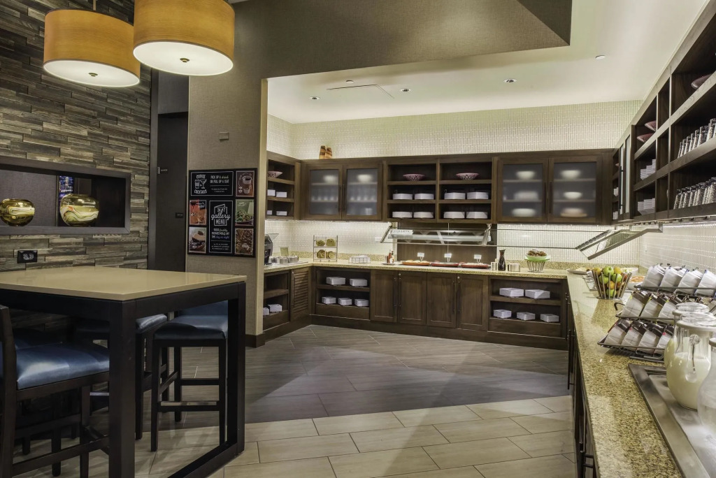 Hyatt Place Cleveland / Westlake / Crocker Park