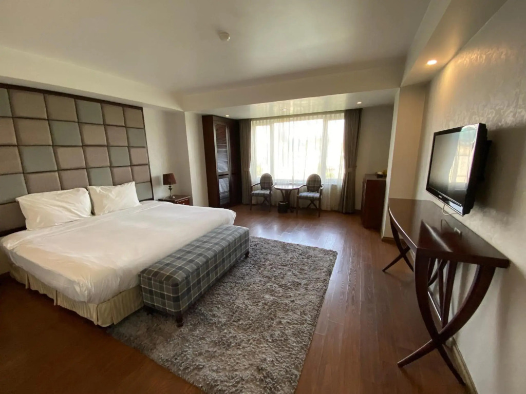 Rising Dragon Grand Hotel