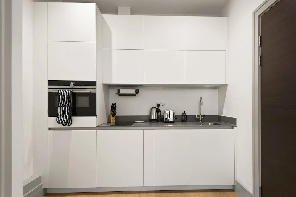 Charming 1-bed Apartment in Harrow