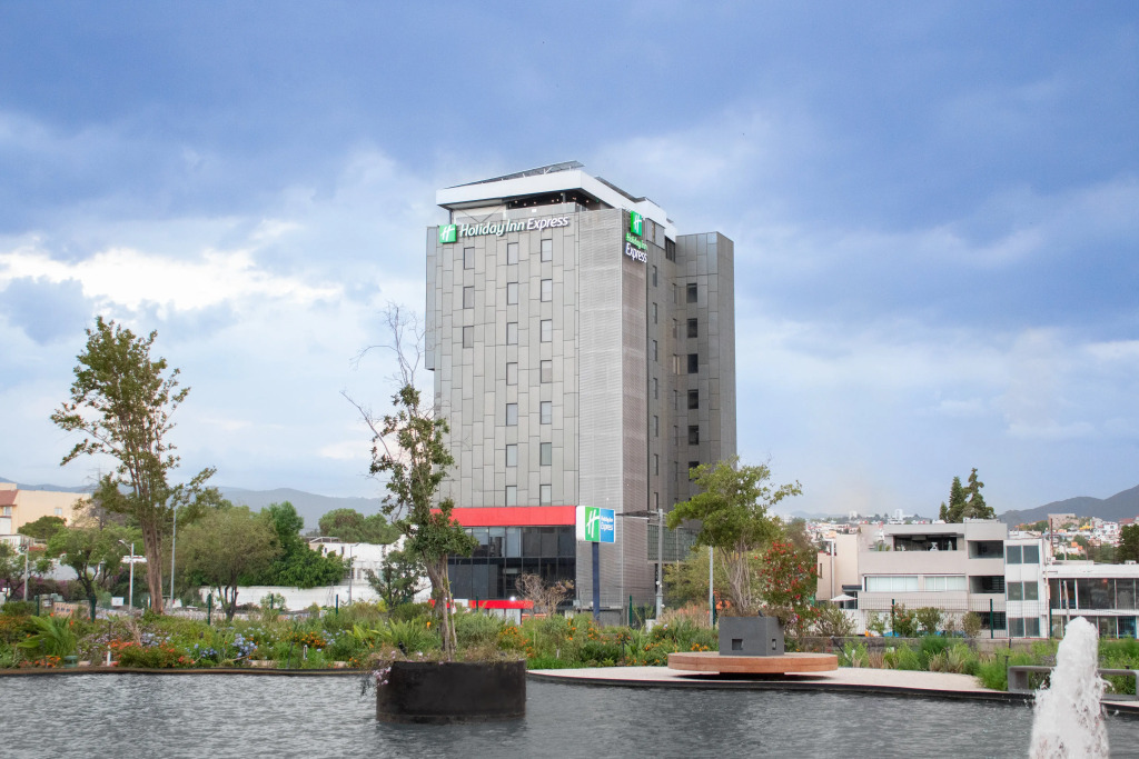 Holiday Inn Express Mexico City Satelite by IHG