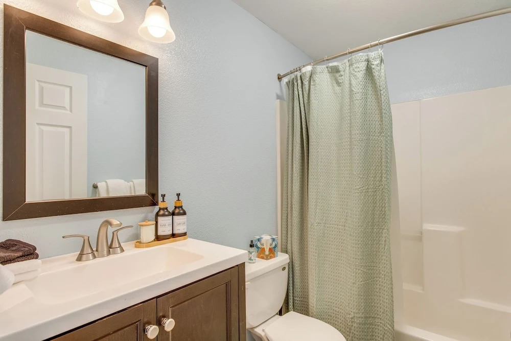 12 Mi to Denver: Golden Vacation Rental