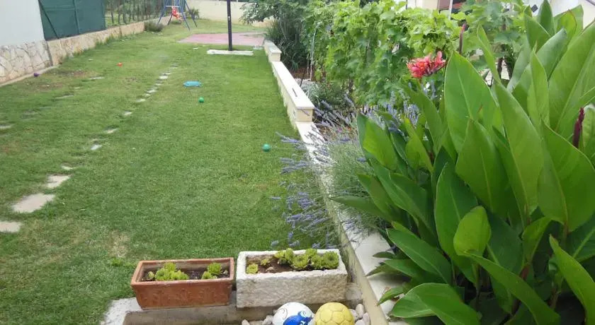 Apartmani Draguzet