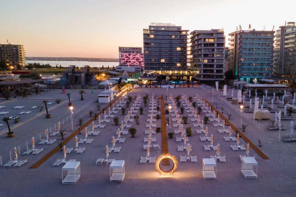 Crowne Plaza Constanta - Mamaia Beach by IHG