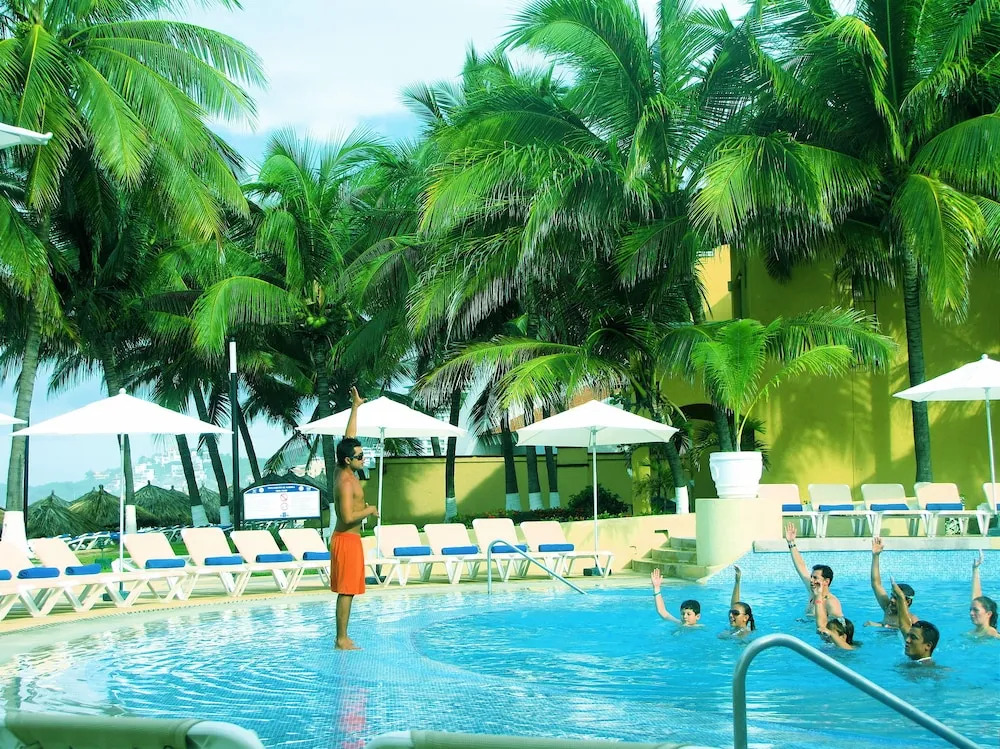 Aca Suites Ixtapa