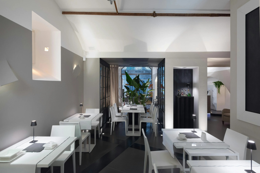 GombitHotel