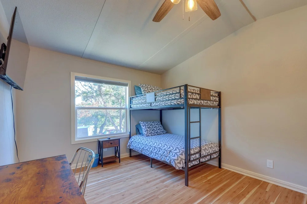 Pet-friendly Canyon Lake Home ~ 3 Mi to Water!