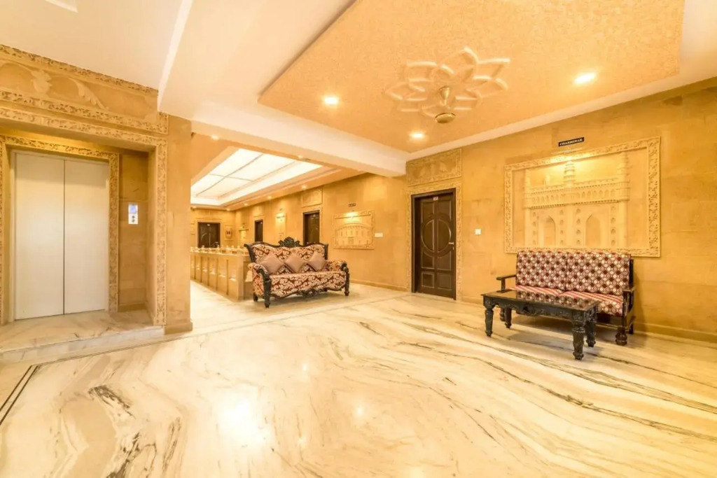 Hotel Sky Plaza - Best ever view of Jaisalmer Fort