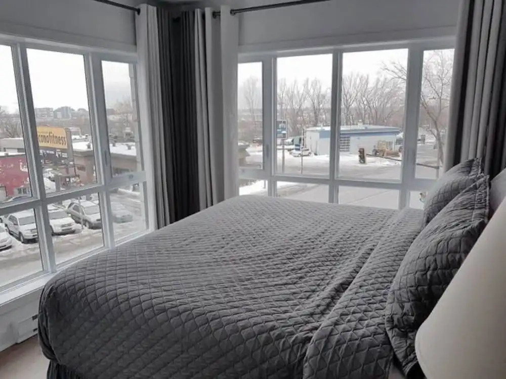 2001 Av. Beaconsfield
