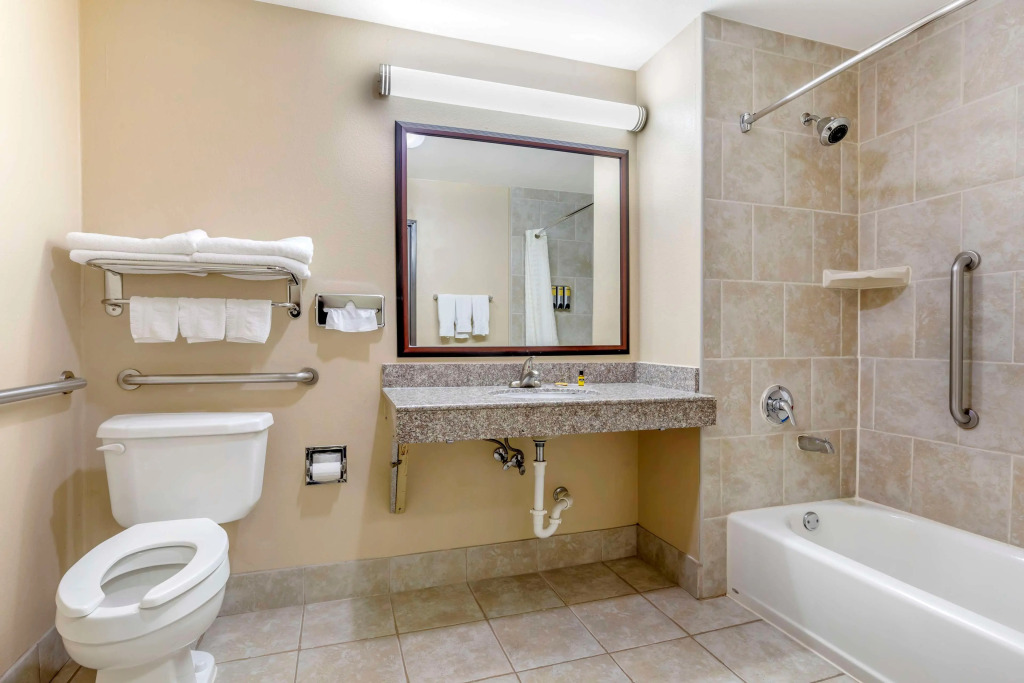 Best Western Plus Burleson Inn & Suites