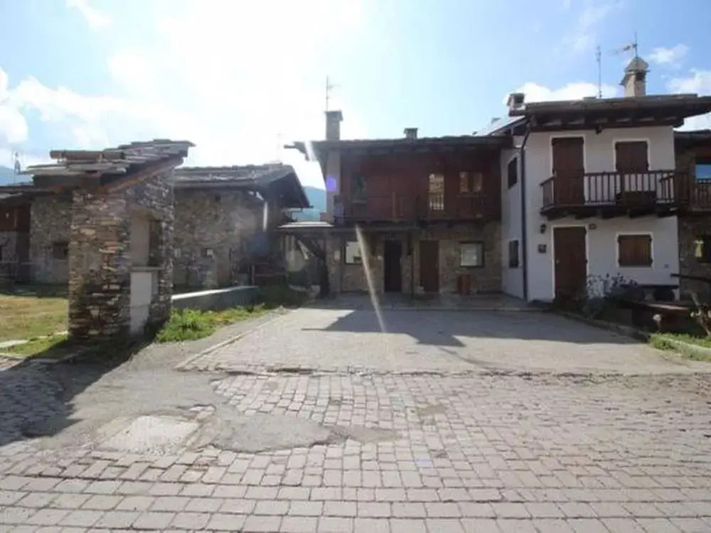 Baita Plagnol Near Sestriere Ski Slopes