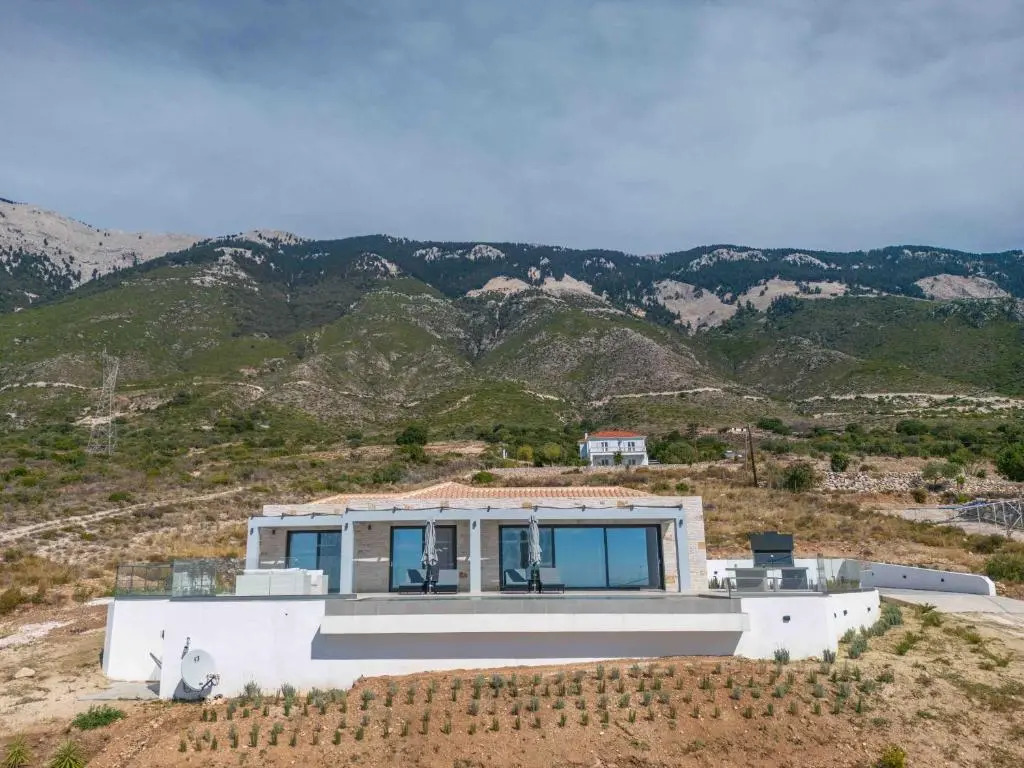 Panorama Blue Kefalonia - Luxury villa in Lourdata