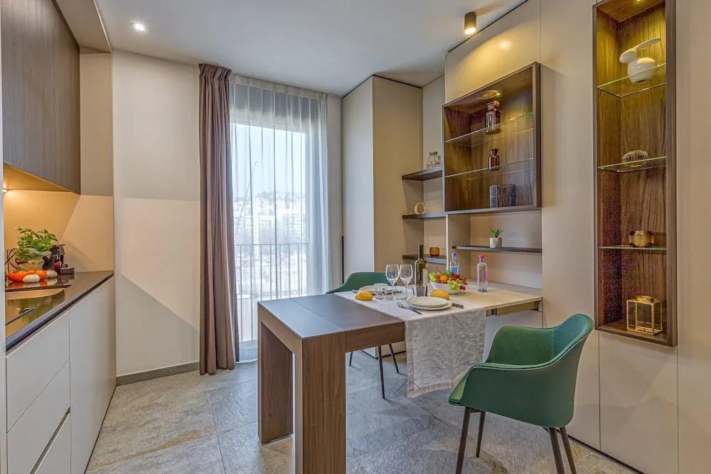 Icon H 403 Suite Micro Living