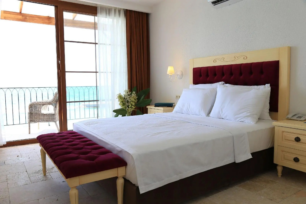 Ceshme Plus Hotel