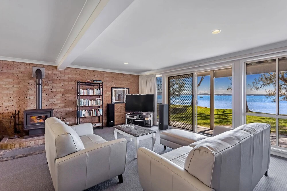 Sandranch, 123 Foreshore Drive
