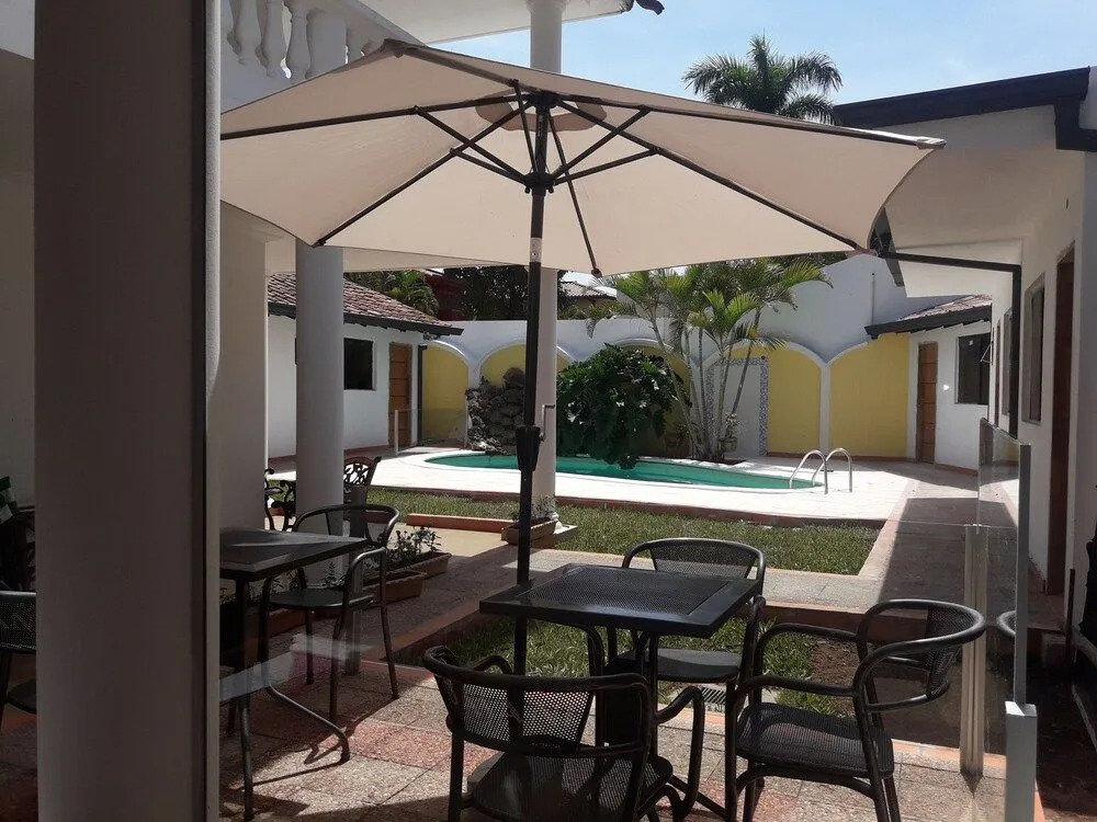 Hotel Casa Jardin