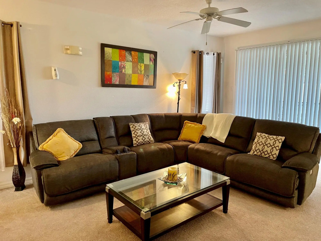Grand Holiday 4BD Pool Home at Disney & Universal