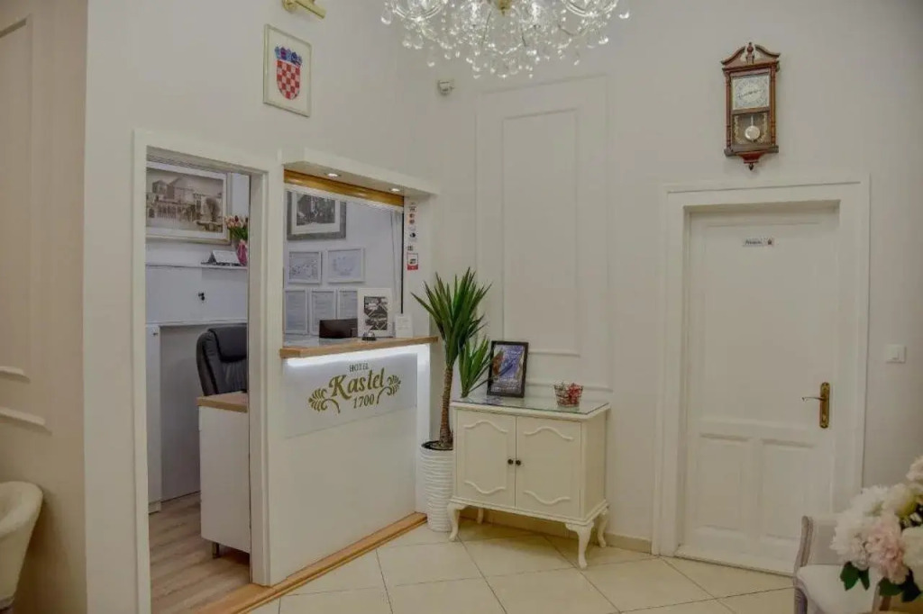 Hotel Kastel 1700