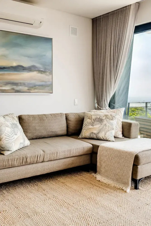 Gorgeous Sea Point Apartment With Rooftop Pool at Mirabel
