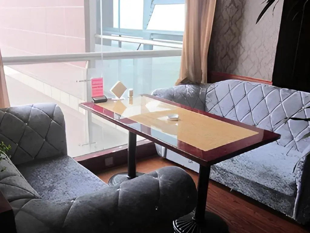 Greentree Inn Changzhou Liyang Pingling Square Business Hotel