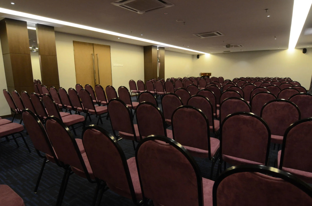 The Leverage Business hotel