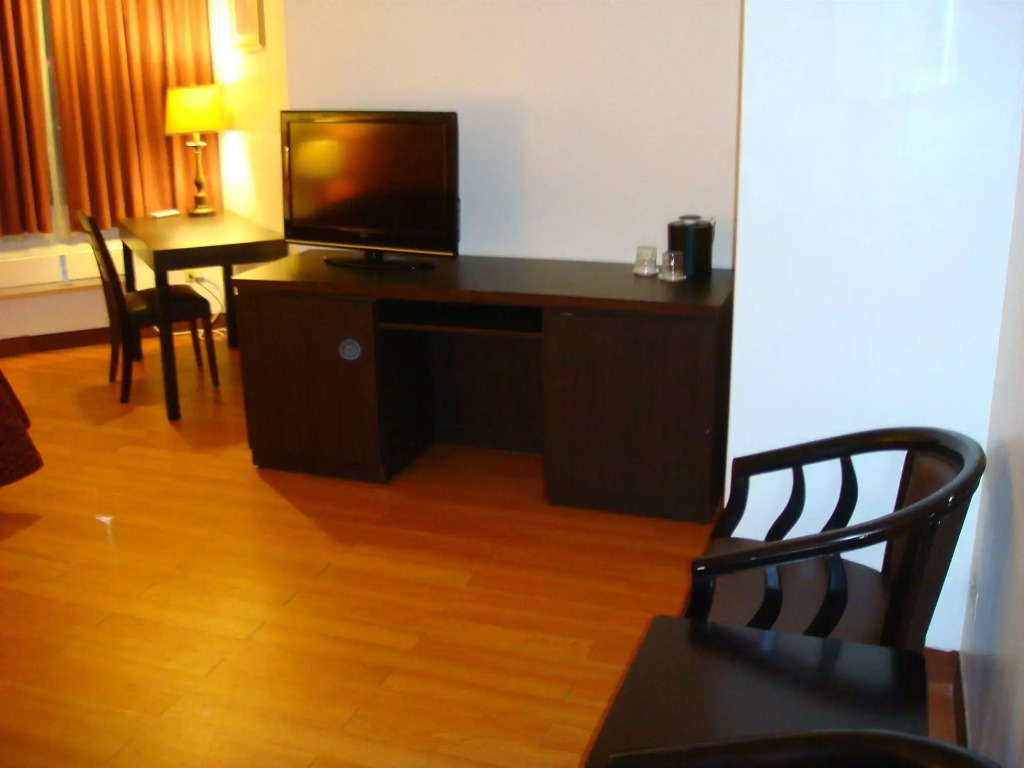 Grand Plaza Hotel