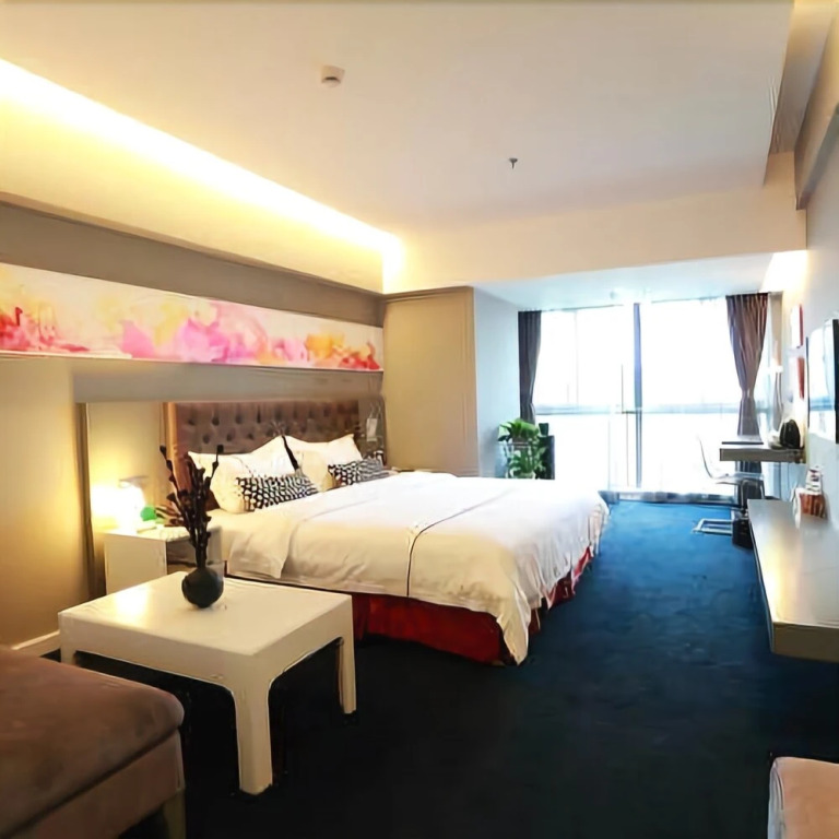 Hongtu Royal Business Hotel
