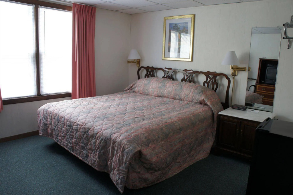 Hillcrest Inn