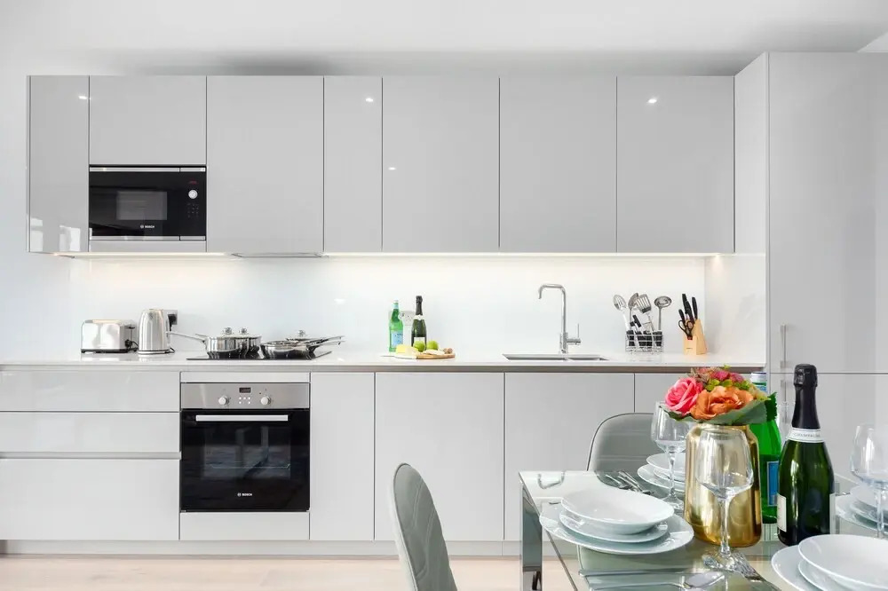 Two Bedroom Serviced Apartment with Balcony in Weymouth Building, Deacon Street