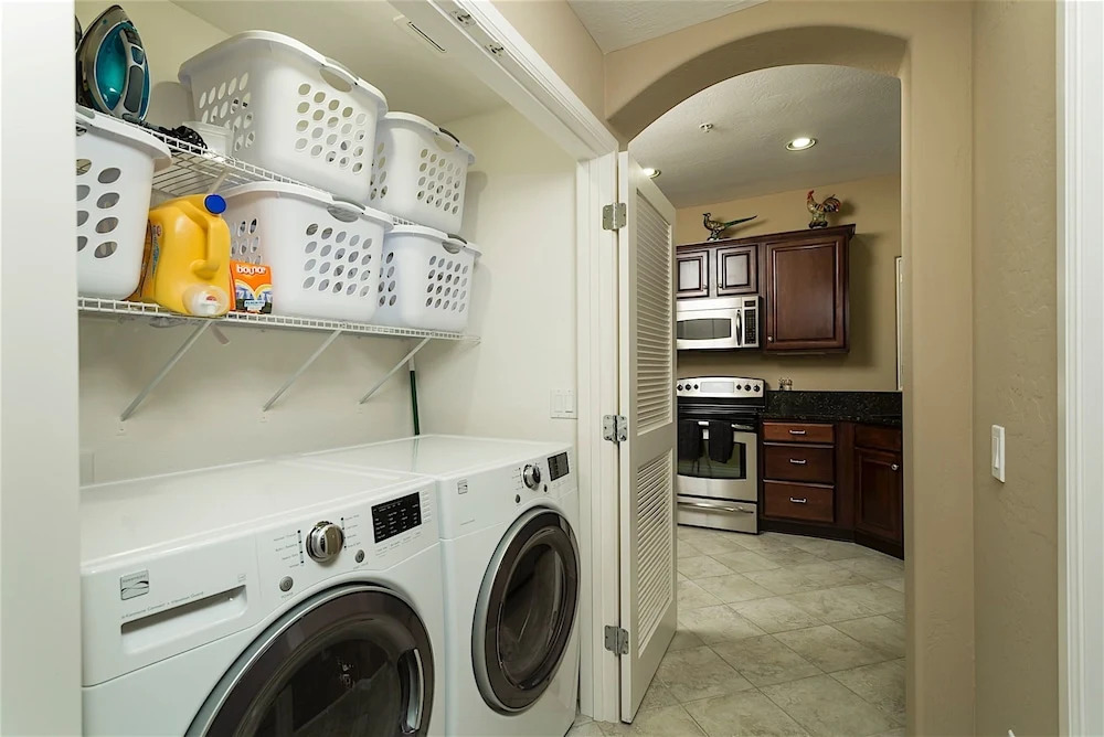 Hot Spot at Desert Ridge 2 BR by Casago