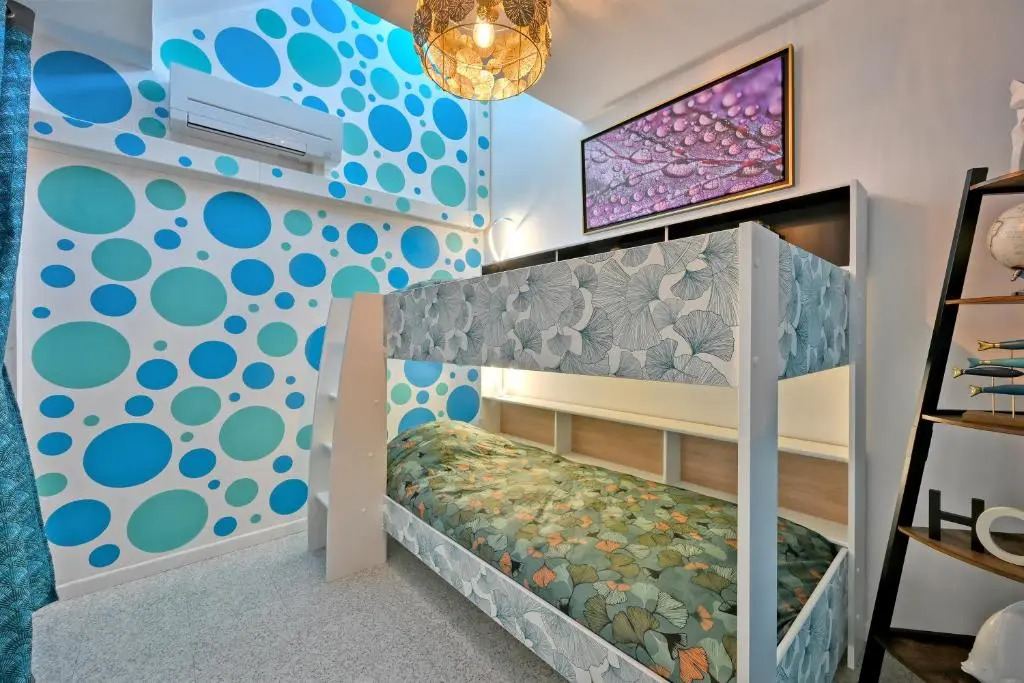 T3 de 45 m2 avec terrasse - Entièrement climatisé - 2 chambres - 400m de la plage - résidence avec piscine