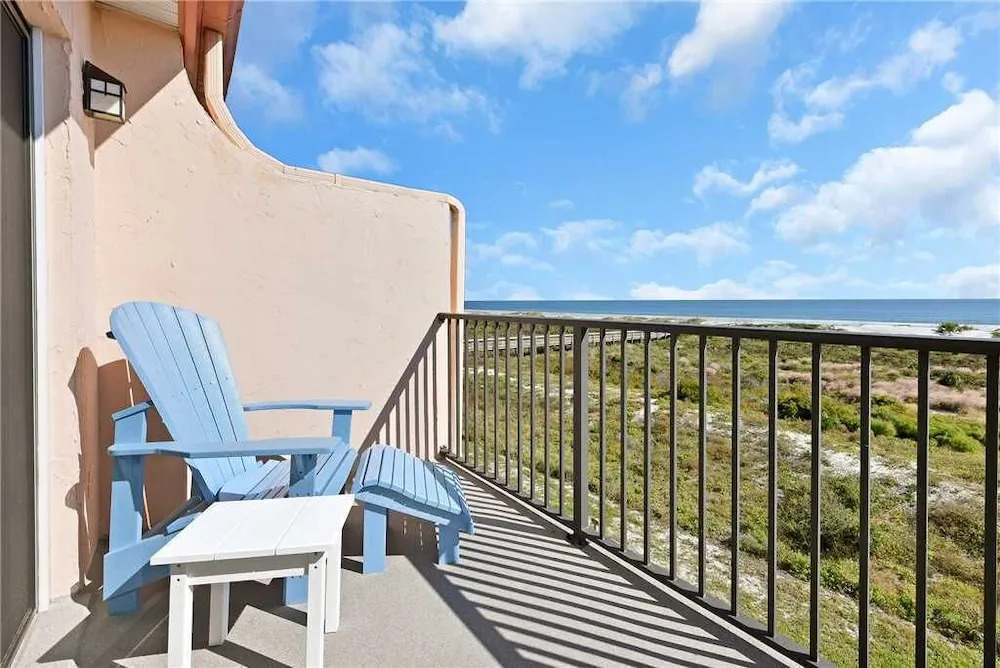 Sea Place Paradise, 2 Bedroom, Oceanfront, End Unit, Sleeps 6, 2 Balconies