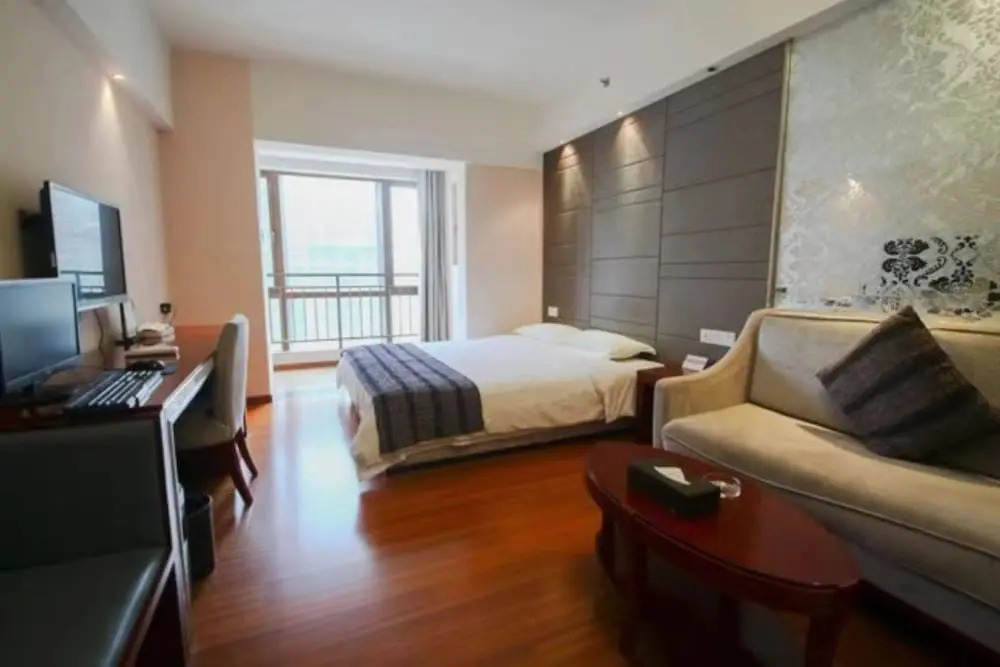 Pazhou Riverside Apartment