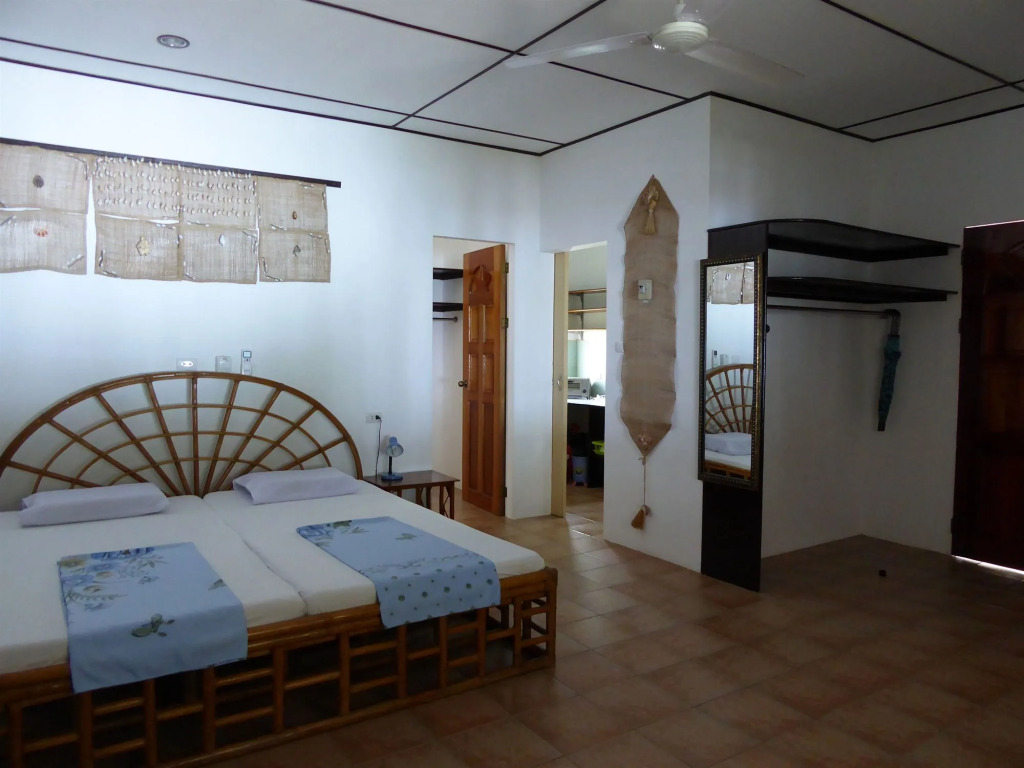 Marcosas Cottages Resort