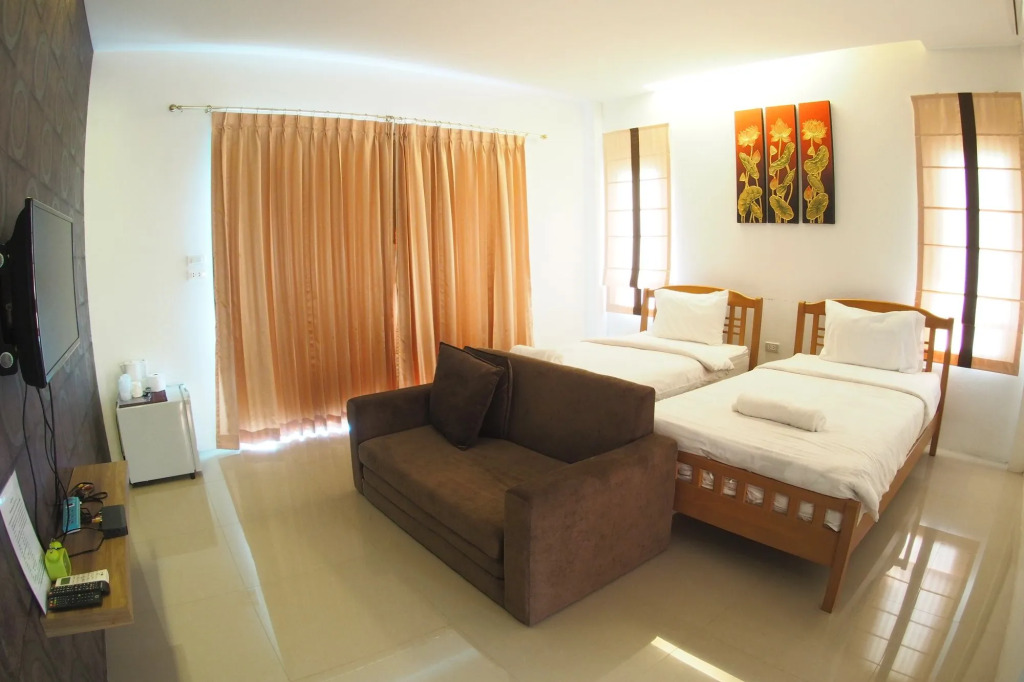 Phetnamneung Resort