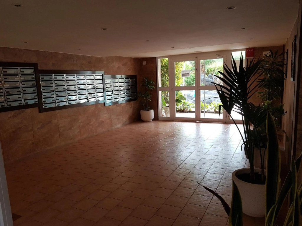 Ideal familias en urbanización de lujo a 600m de la playa Levante con Wifi, AC y Parking