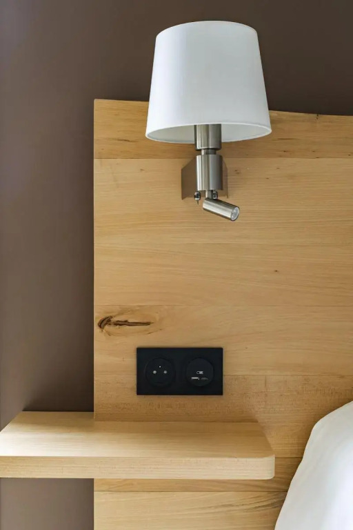 HOTEL LE 25