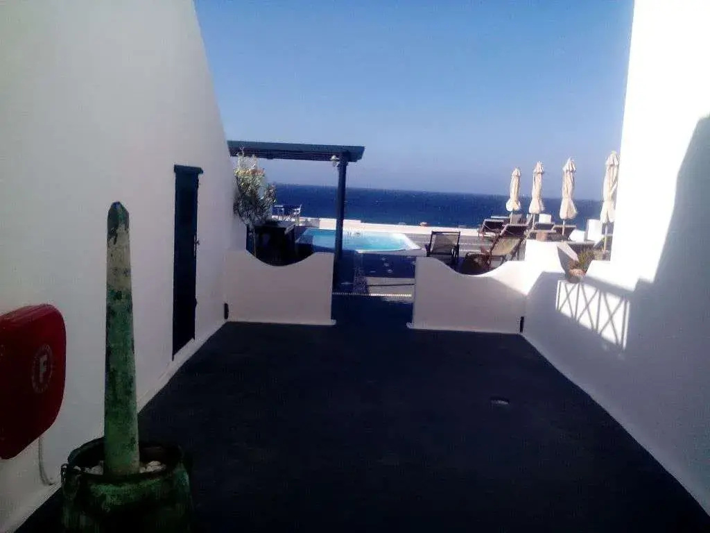 Vrachia Studios & Apartments