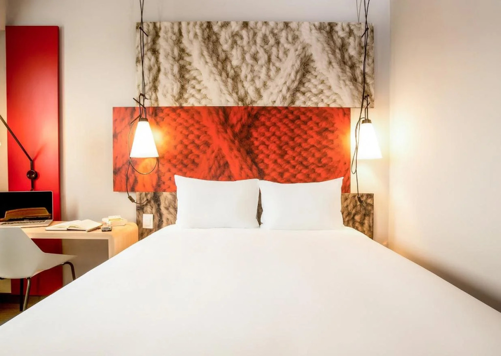 ibis Yichang Bayi Rd
