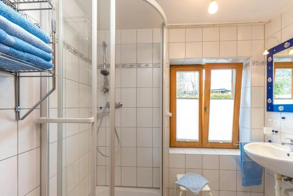 Apartment mit Balkon