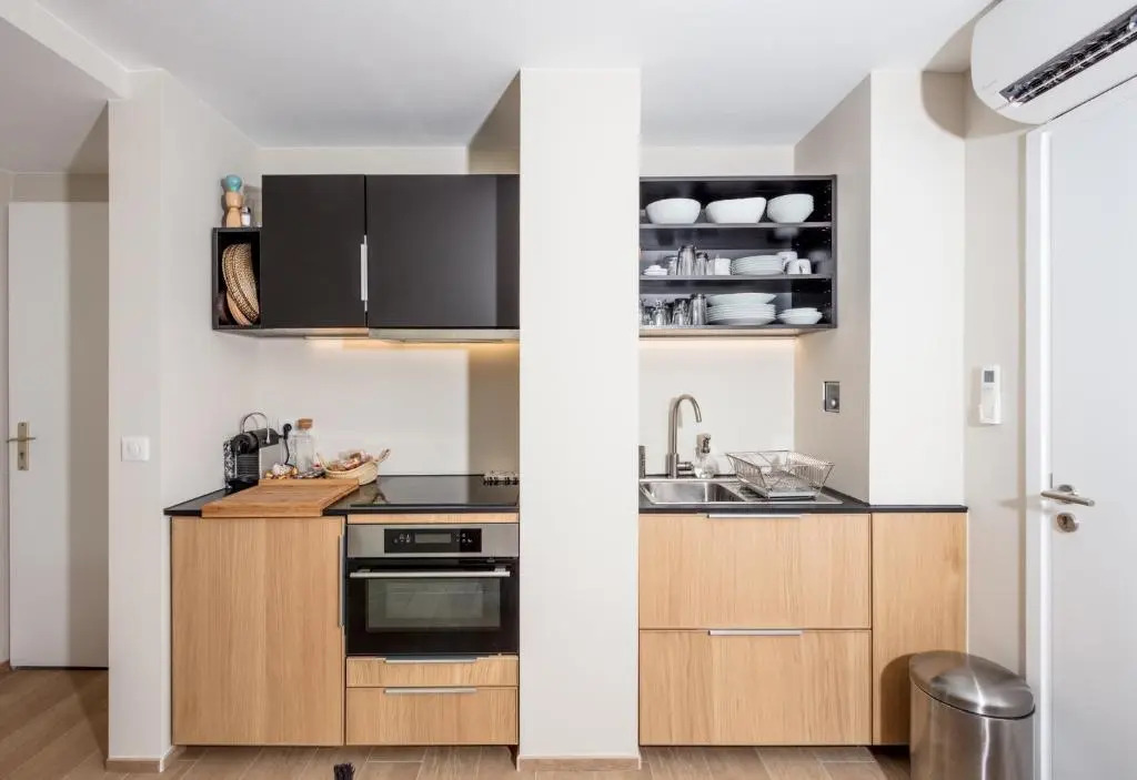 Studios 10 & 11 BY HOTEL DES LICES