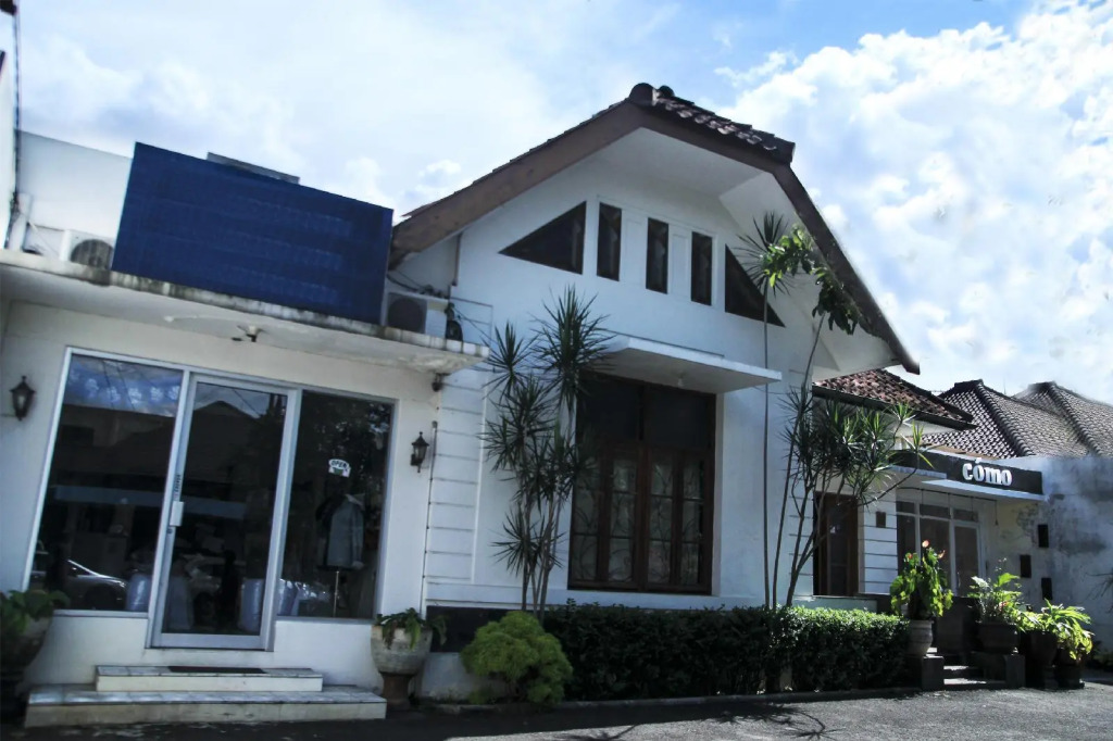 Oyo 497 De Tropis Family Guest House