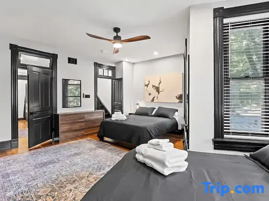 Luxury, Historic 4Bd Rowhouse in the Heart of DC!