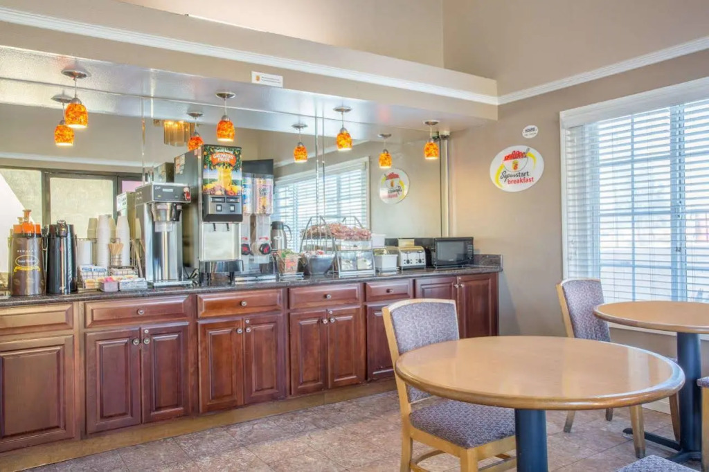 Hotel Seville - Ontario Airport/Chino