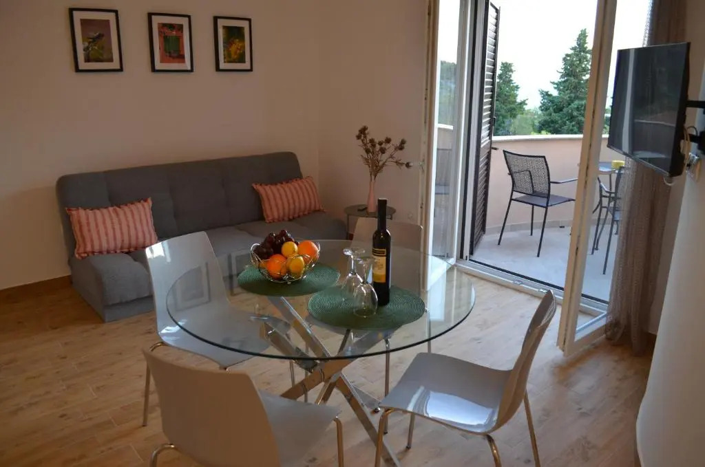 Apartments V&V-Murter Hideaway