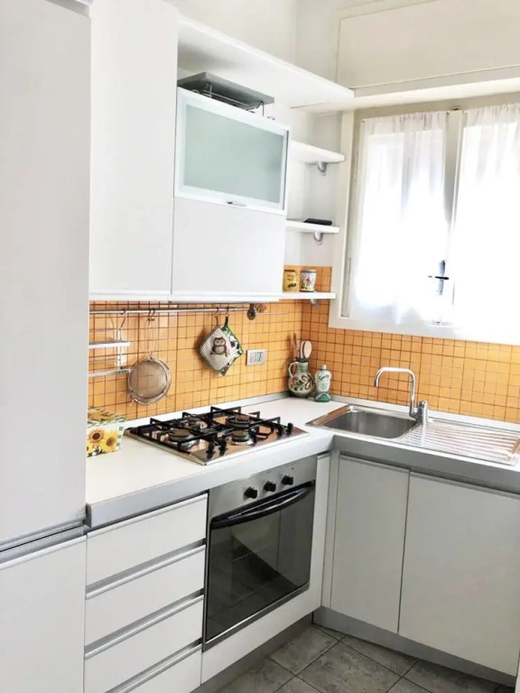 4 bed Apartment in Milano 7 min Duomo up to 6 Peop
