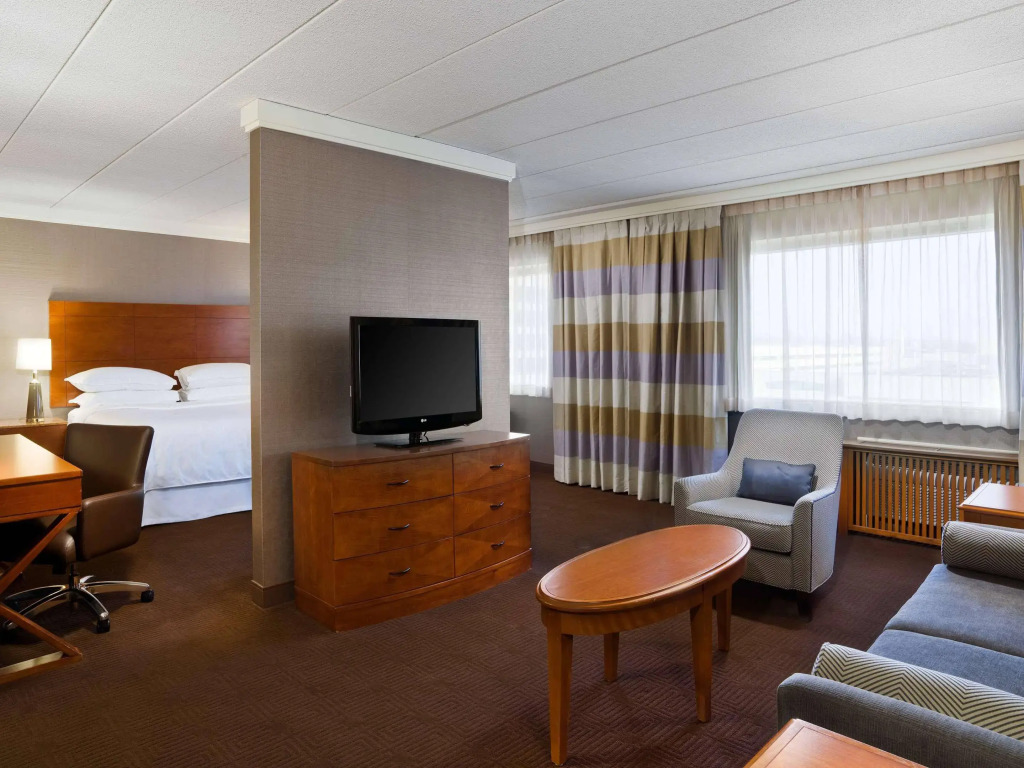 Sheraton Niagara Falls