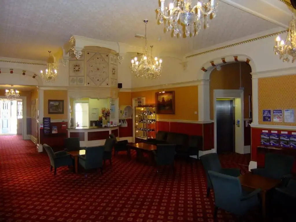 Hotel De Paris
